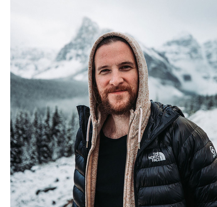 image Peter McKinnon, an internationally renowned photographer, filmmaker and social media sensation. The camera quickly became McKinnon’s constant companion and before he knew it, the art of photography completely took over his life. Today, McKinnon inspires and offers tips and hacks to millions of viewers and followers on social media, including Royal Canadian Mint Sales representative Matt Paré.