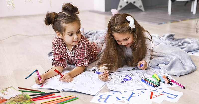 Le mois d’août tire à sa fin, et les enfants retourneront bientôt à l’école. Aussi, il est important de se rappeler tous les bons moments de cet été inhabituel. Jouez à notre bingo estival 2020 avec vos enfants pour que votre famille et vous n’oubliiez pas cet été si spécial!