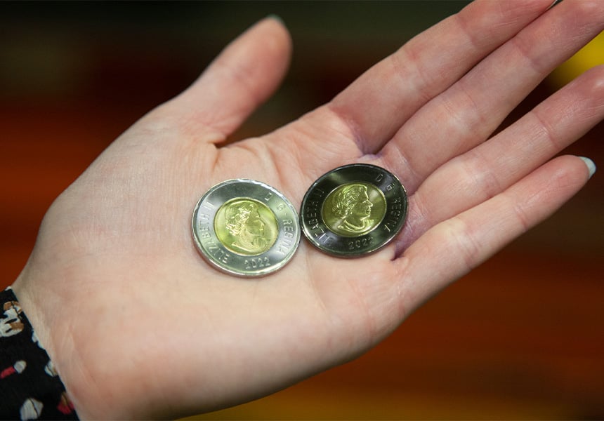 $2 Special Wrap Roll – Honouring Queen Elizabeth II | The Royal